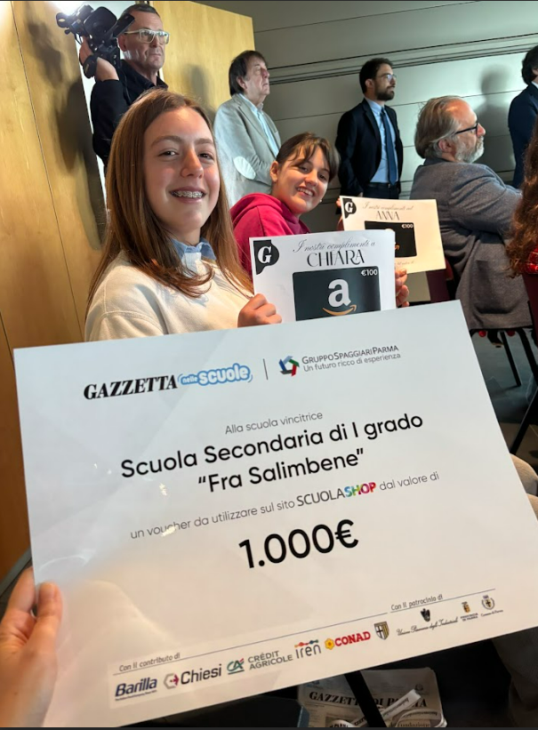 Chiara e Anna 2E con il premio